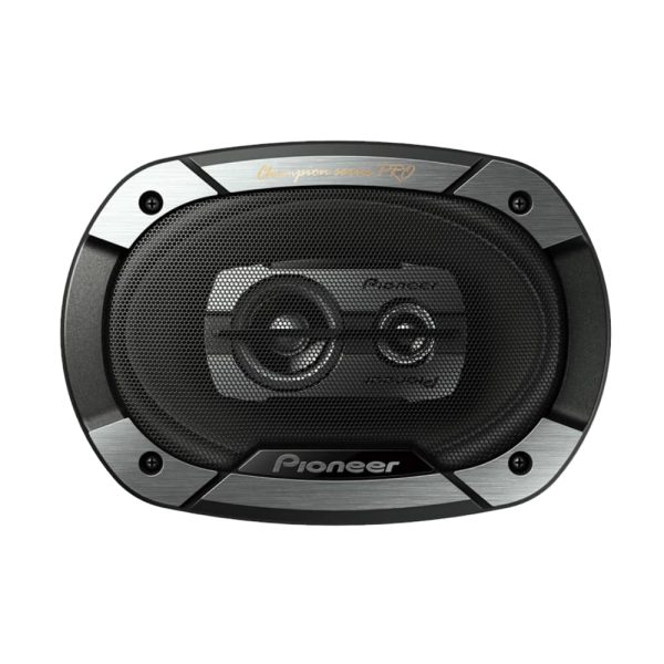باند خودرو TS-6975 V3 در یک سیستم صوتی کامل