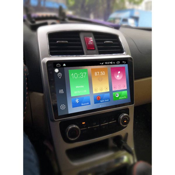 ویژگی‌های پیشرفته مانیتور اندروید برلیانس 330-320 شامل GPS، بلوتوث و اپلیکیشن‌ها