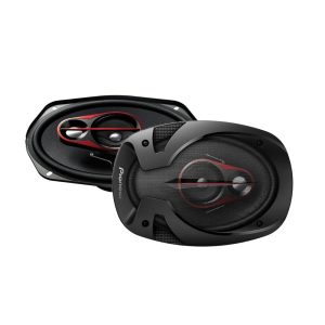 نمای جلویی باند خودرو پایونیر TS-R6951Sبا طراحی زیبا و صدای قدرتمند