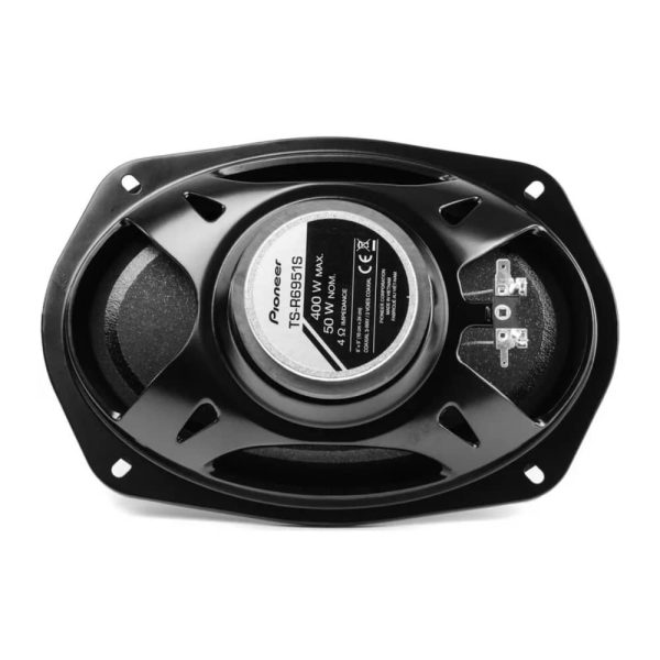 بلندگوی پایونیر TS-R6951S نصب شده در خودرو برای تجربه صوتی حرفه‌ای