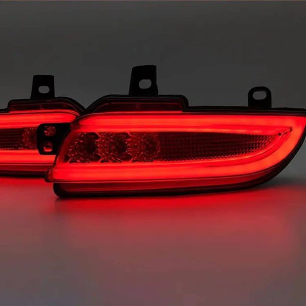 تست روشنایی چراغ مه شکن LED عقب پژو 207 دودی در محیط تاریک