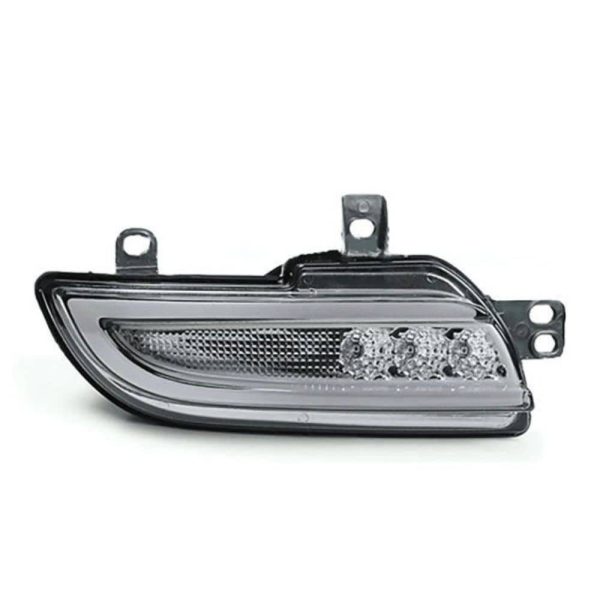 نمای نزدیک چراغ مه شکن LED عقب پژو 207 دودی