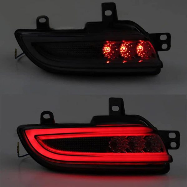 چراغ مه شکن LED عقب پژو 207 دودی در حالت روشن