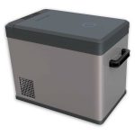 یخچال فریزر خودرو مدل TM4040DC در صندوق عقب خودرو